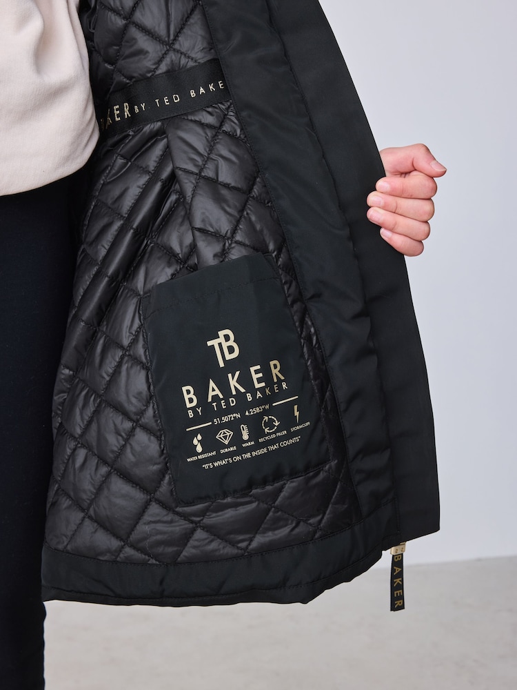 Baker by Ted Baker ցնցուղակայուն, վերնաշապիկով, իրանով, սև անձրևանոց - Պատկեր 23 23-ից Baker by Ted Baker ցնցուղակայուն, վերնաշապիկով, իրանով, սև անձրևանոց - Պատկեր 23 23-ից