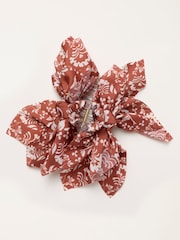 FatFace Brown Printed Bow Claw Clip - Image 1 of 2