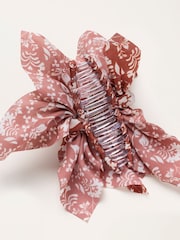 FatFace Brown Printed Bow Claw Clip - Image 2 of 2