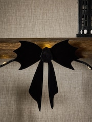 Black Light Up Bat Bow Halloween Garland - Image 3 of 4