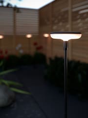 The Solar Centre Warm White Somerset Swaying Solar Garden Light - Image 2 of 2
