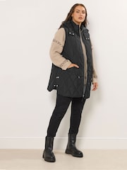 Yours Curve Black Quilted Gilet - Image 3 of 6