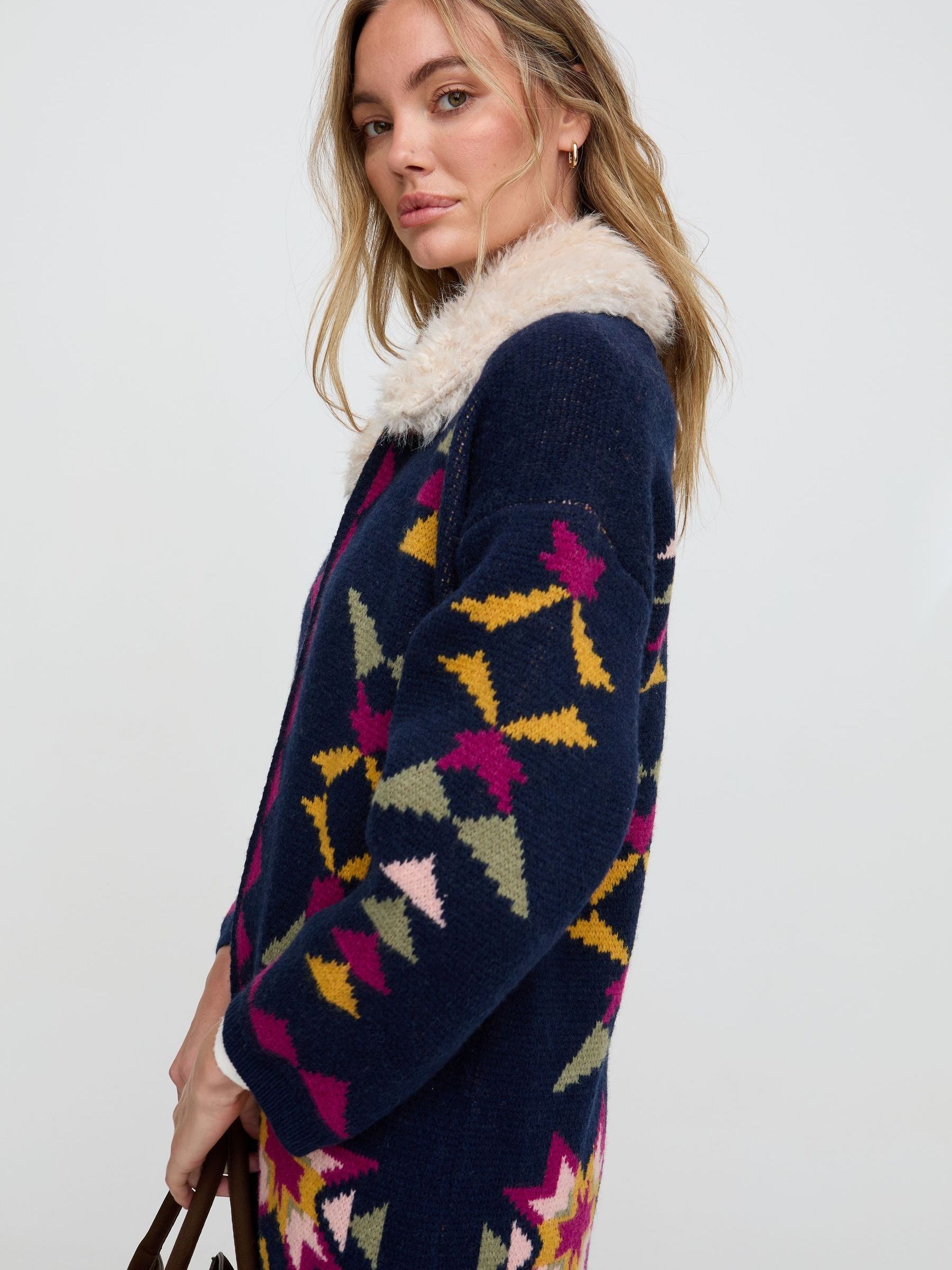 【日曜限定値下げ】GAVIAL Jacquard Cardigan Blue Abi Jacquard Cardigan-Denim Blue Aztec | Boden UK