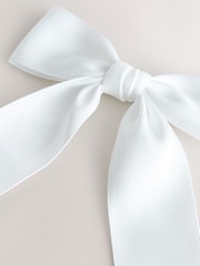 White Bow Hair Clip - Image 2 of 4