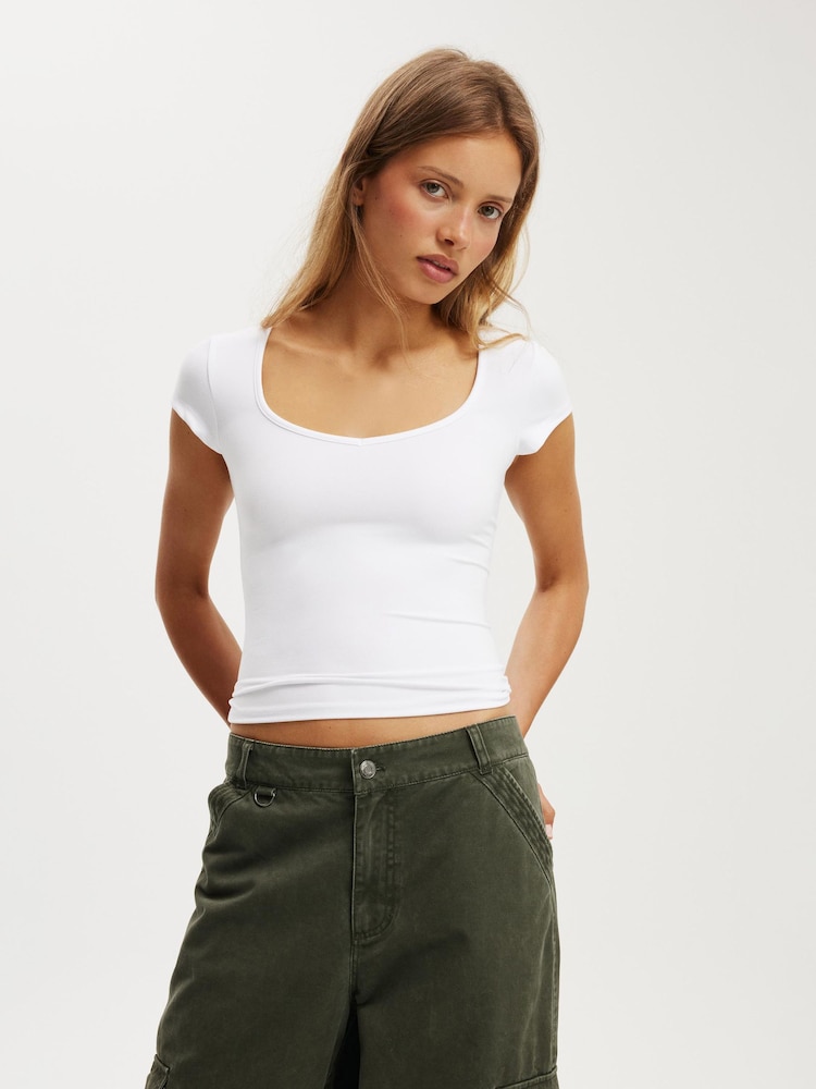 Cotton On White Hold Me Short Sleeve T-Shirt - Image 1 of 4 Cotton On White Hold Me Short Sleeve T-Shirt - Image 1 of 4