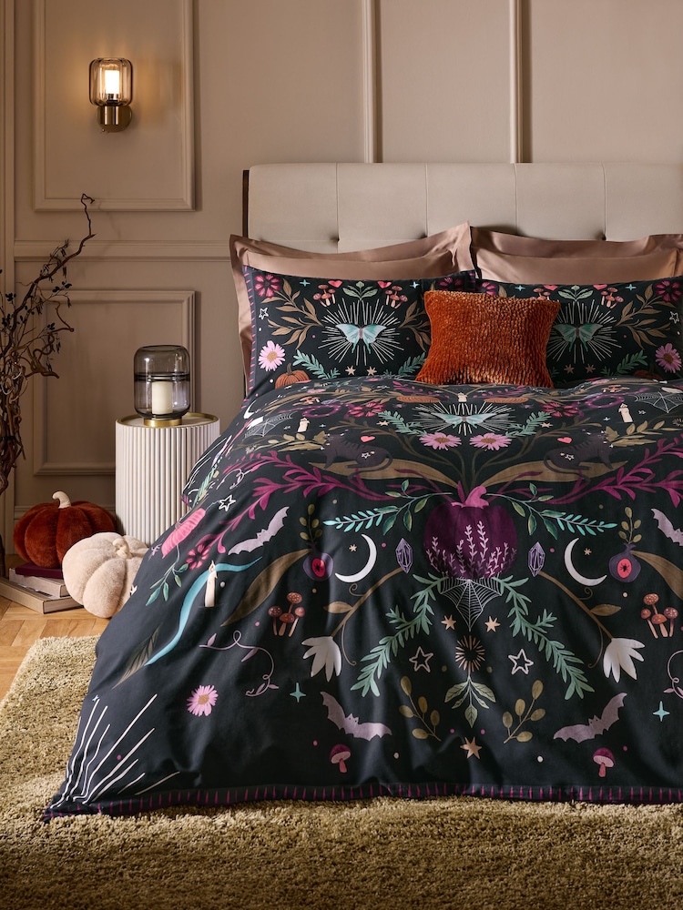 Black Whimsical Pumpkin Halloween Duvet Cover and Pillowcase Set - Image 1 of 4