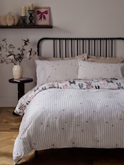 Natural Bows Halloween Reversible Duvet Cover and Pillowcase Set - Image 4 of 4