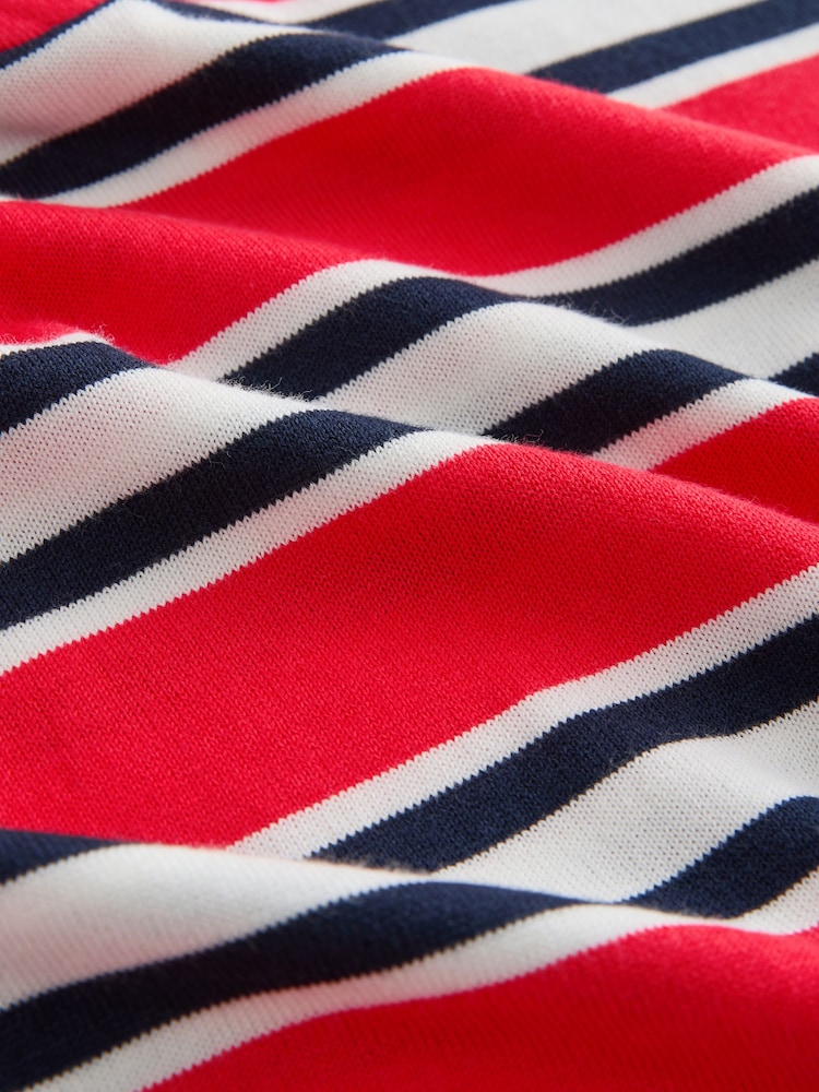 أحمر مقلم - توب بولو محبوك بملمس ناعم وغني بالقطن - صورة 7 من 7