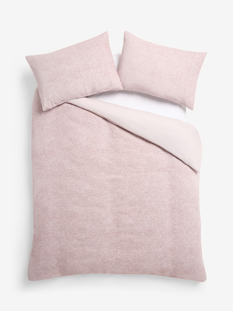 Pink Chenille Jacquard Duvet Cover and Pillowcase Set - Image 4 of 4 Pink Chenille Jacquard Duvet Cover and Pillowcase Set - Image 4 of 4