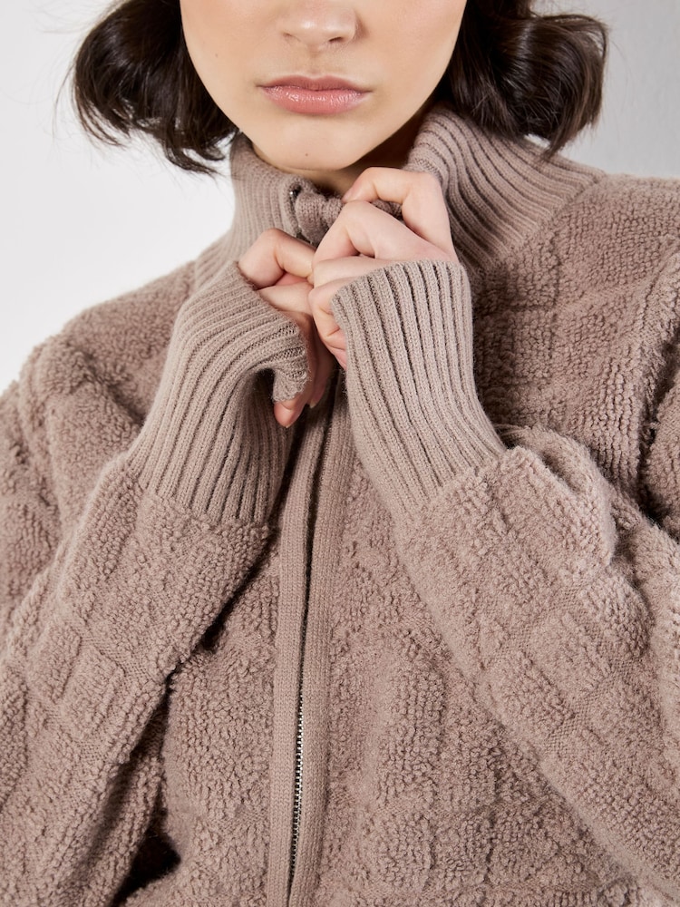 Apricot Brown High Neck 3D Textred Rib Edge Zip Cardigan - Image 4 of 4 Apricot Brown High Neck 3D Textred Rib Edge Zip Cardigan - Image 4 of 4