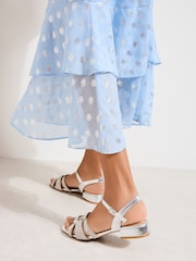 فضي - صندل للمناسبات جلد وتفاصيل Diamante Hotfix وكعب عريض منخفض من Friends Like These - Image 4 of 5