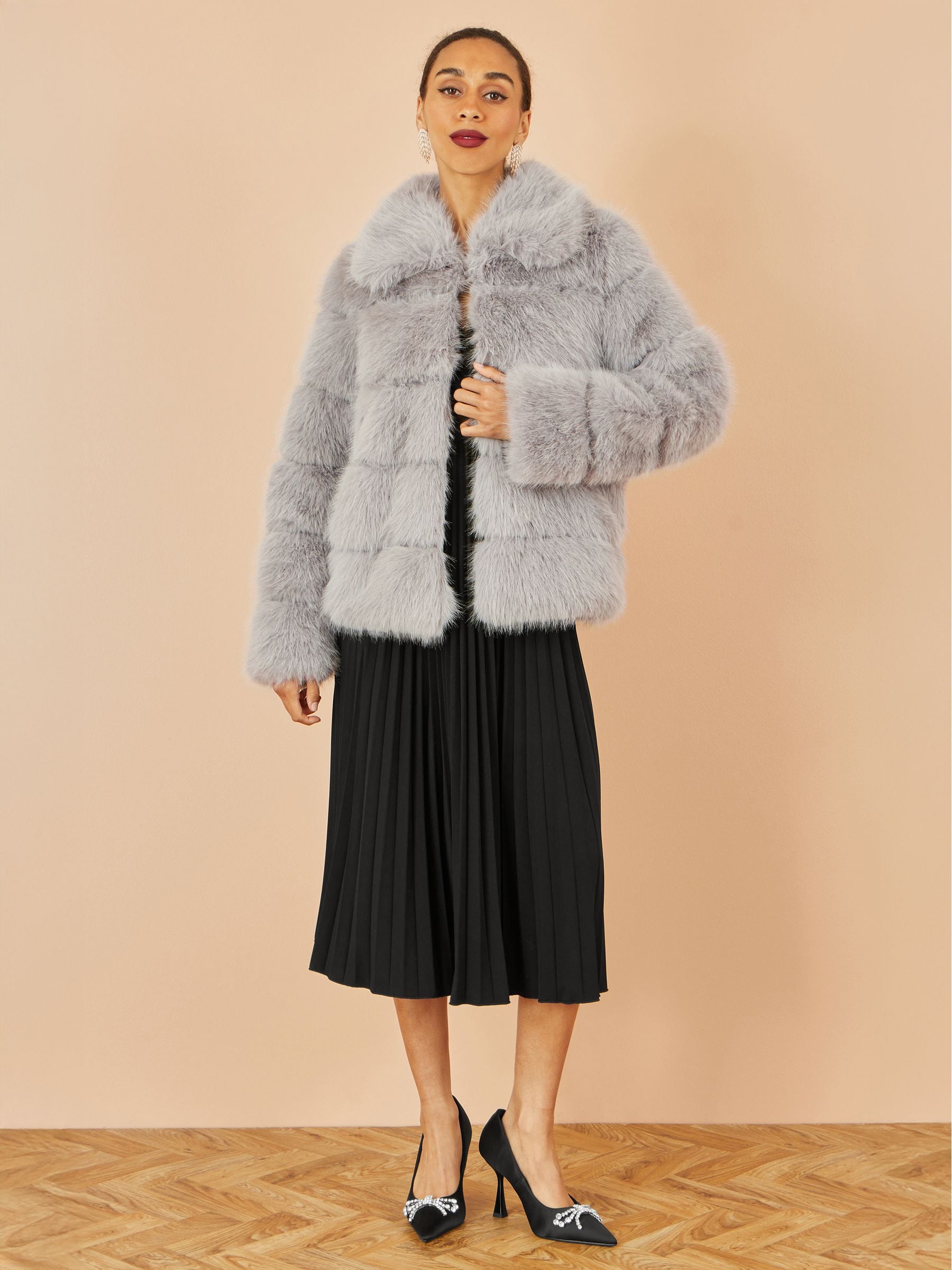 Comprar Cinza - Casaco de pele sintética Yumi Luxe Faur from Next