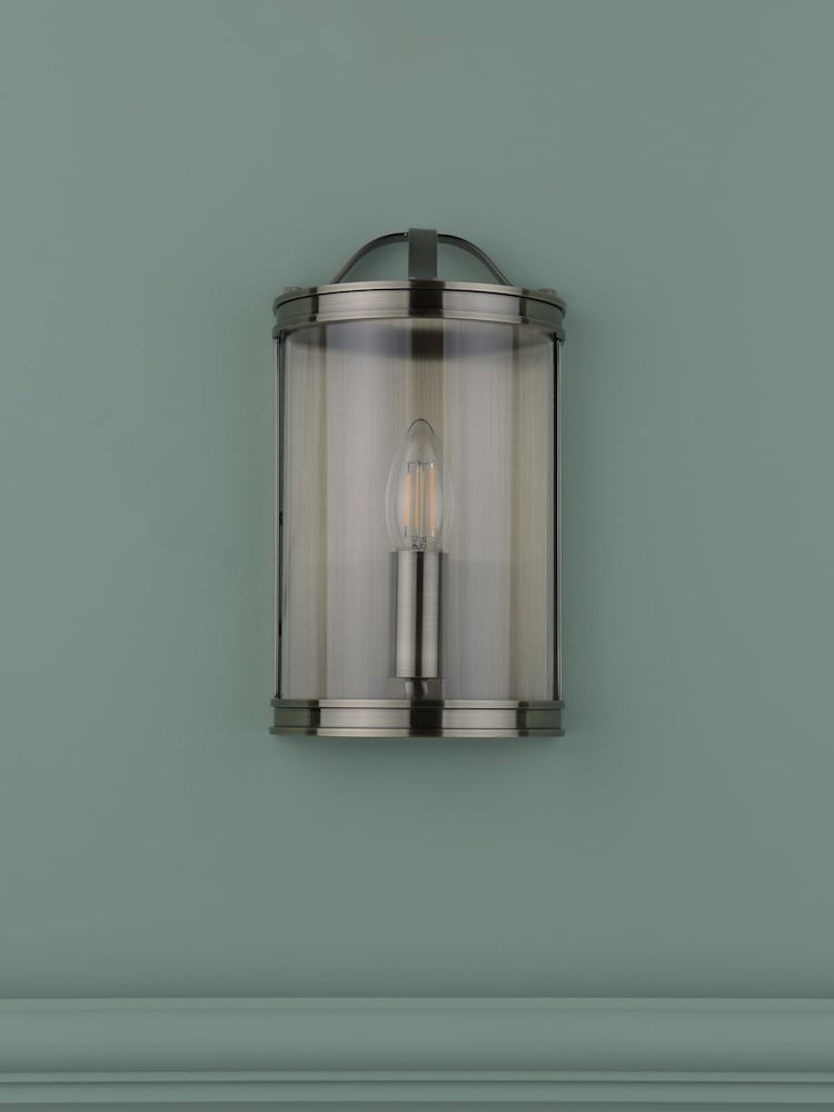 Laura Ashley Antique Brass Harrington Wall Light - Image 2 of 5