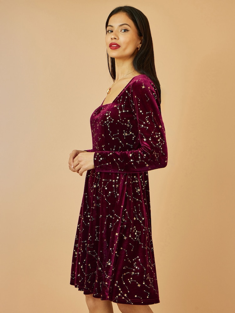 Yumi Red Star Foil Print Long Sleeve Skater Dress - Image 4 of 4 Yumi Red Star Foil Print Long Sleeve Skater Dress - Image 4 of 4