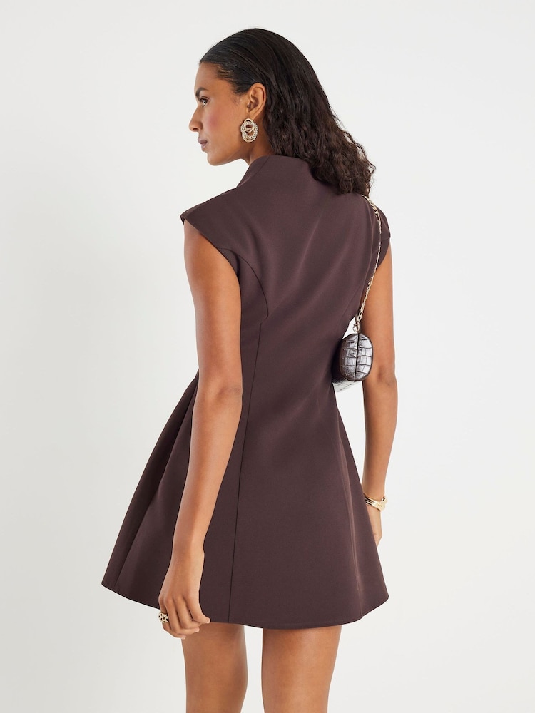 River Island Sleeveless Asymmetric Button Detail Mini Dress - Slika 2 iz 4 River Island Sleeveless Asymmetric Button Detail Mini Dress - Slika 2 iz 4