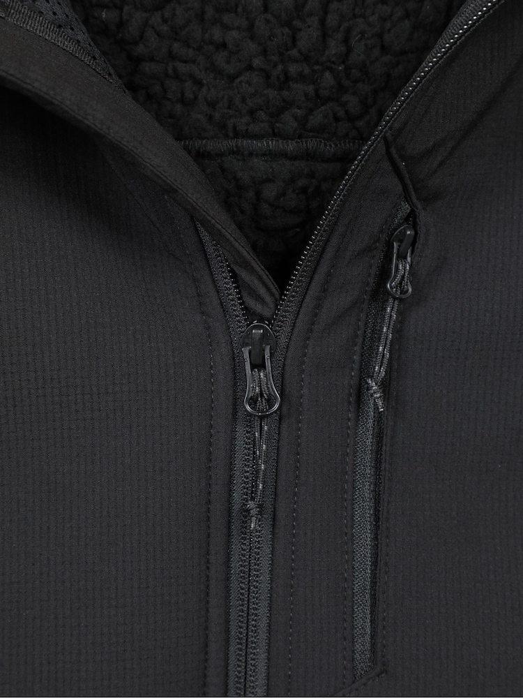 Mountain Warehouse Black Charleston Fur Lined Softshell Jacket - Image 6 of 6 Mountain Warehouse Black Charleston Fur Lined Softshell Jacket - Image 6 of 6