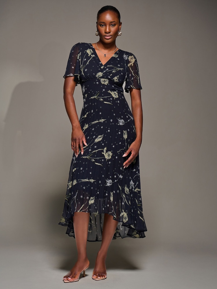 Jolie Moi Blue Chiffon Floaty Sleeved Midaxi Dress - Image 2 of 6 Jolie Moi Blue Chiffon Floaty Sleeved Midaxi Dress - Image 2 of 6