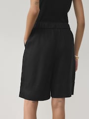 Black N. Premium 100% Linen Knee Shorts - Image 3 of 7