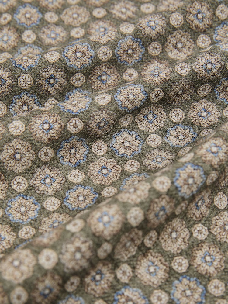 Reiss Sage Green Pier Silk Diamond-Print Pocket Square - Image 5 of 5
