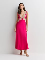 Rixo Cerise Lysandra Cerise Lace Trim Midi Dress - Image 4 of 8