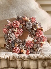 Dibor Enchanted Meadow 30cm Wreath - Image 3 of 5