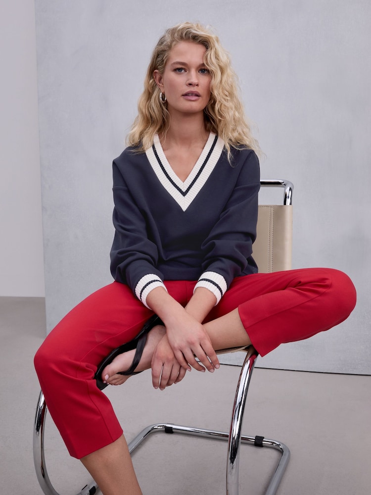 Navy/Cream Slinky Suba V-Neck Contrast Collar Sweatshirt - Image 2 of 4 Navy/Cream Slinky Suba V-Neck Contrast Collar Sweatshirt - Image 2 of 4