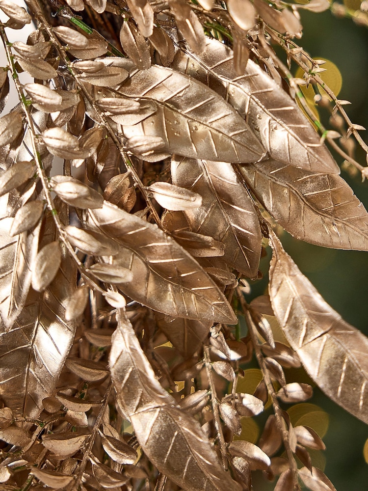 Dibor Champagne Coloured 55cm Laurel Wreath - Image 5 of 5 Dibor Champagne Coloured 55cm Laurel Wreath - Image 5 of 5