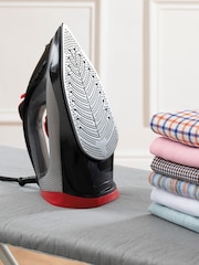 Daewoo Red Ultra-Glide Steam Iron 2600W - Image 3 of 6