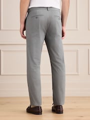 בצבע כחול ירוק - גזרה צרה - Signature Ultimate Motionflex Chino Trousers - תמונה 3 מתוך 10