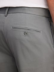 בצבע כחול ירוק - גזרה צרה - Signature Ultimate Motionflex Chino Trousers - תמונה 5 מתוך 10