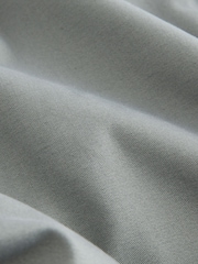 בצבע כחול ירוק - גזרה צרה - Signature Ultimate Motionflex Chino Trousers - תמונה 8 מתוך 10