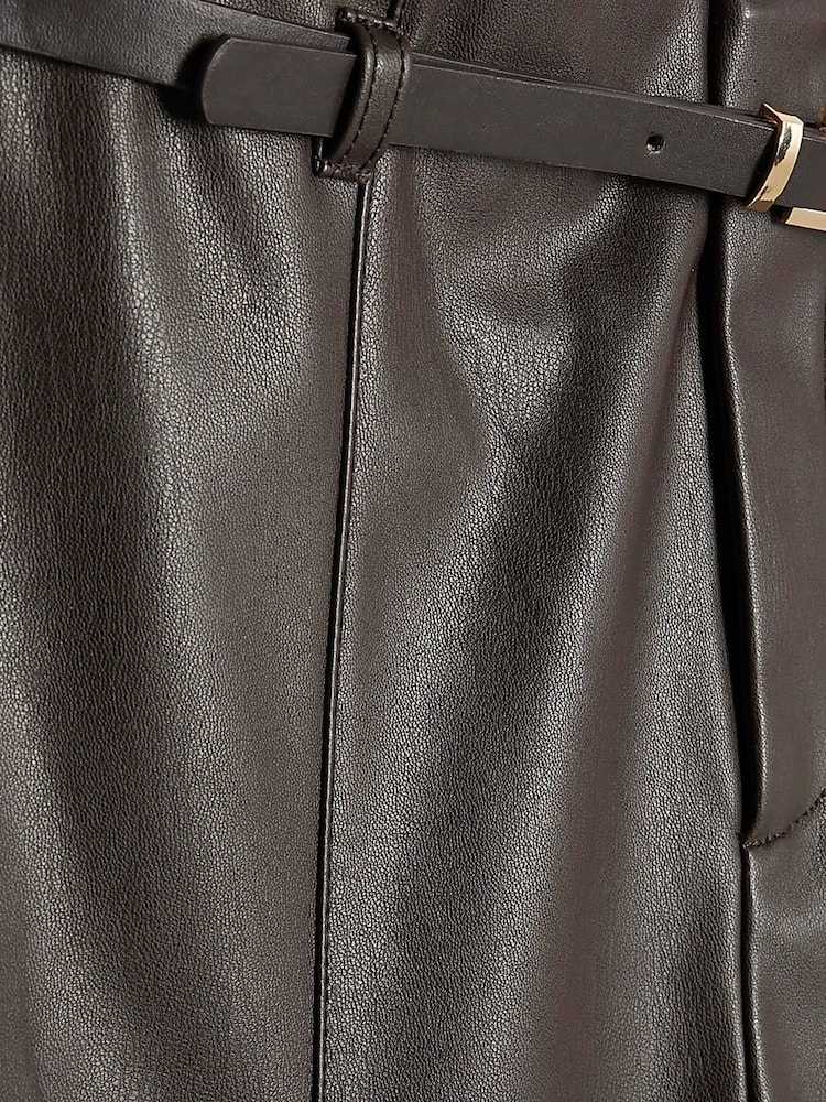 بنطلون برِجل واسعة مزوّد بحزام للأحجام الصغيرة من River Island - صورة 2 من 2