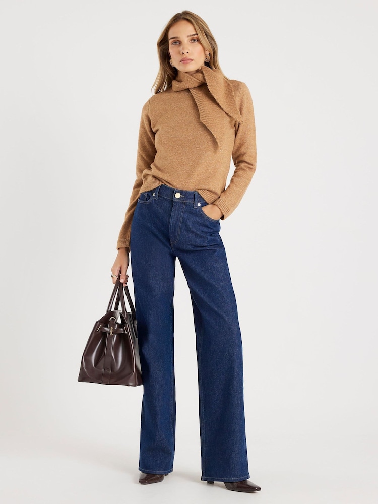 وشاح منسوج بتصميم كنزة من River Island - صورة 2 من 4 وشاح منسوج بتصميم كنزة من River Island - صورة 2 من 4