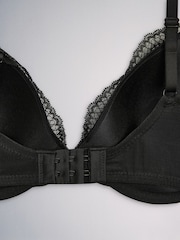 The Set 4 Pack Light Padded Lace Plunge Bras Black/White - Image 16 of 16