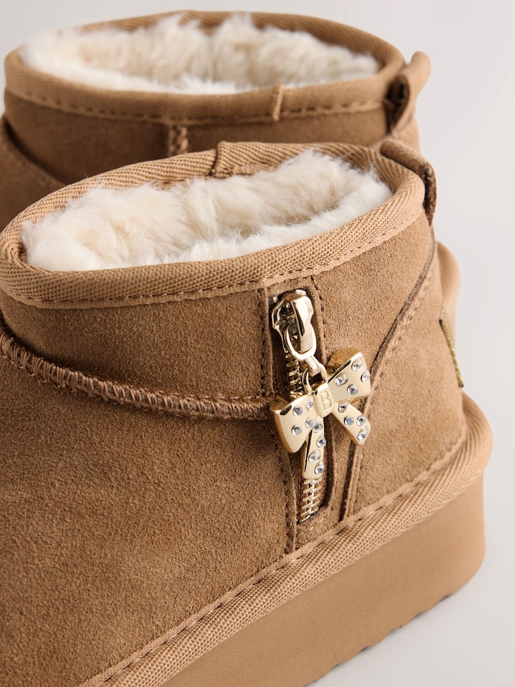 Brown - Baker by Ted Baker Water Repellent Cosy Suede Boots - Larawan 6 ng 6
