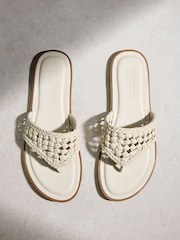 骨架 - Weave Toe Thong Leather Sandals - 圖片 4/9