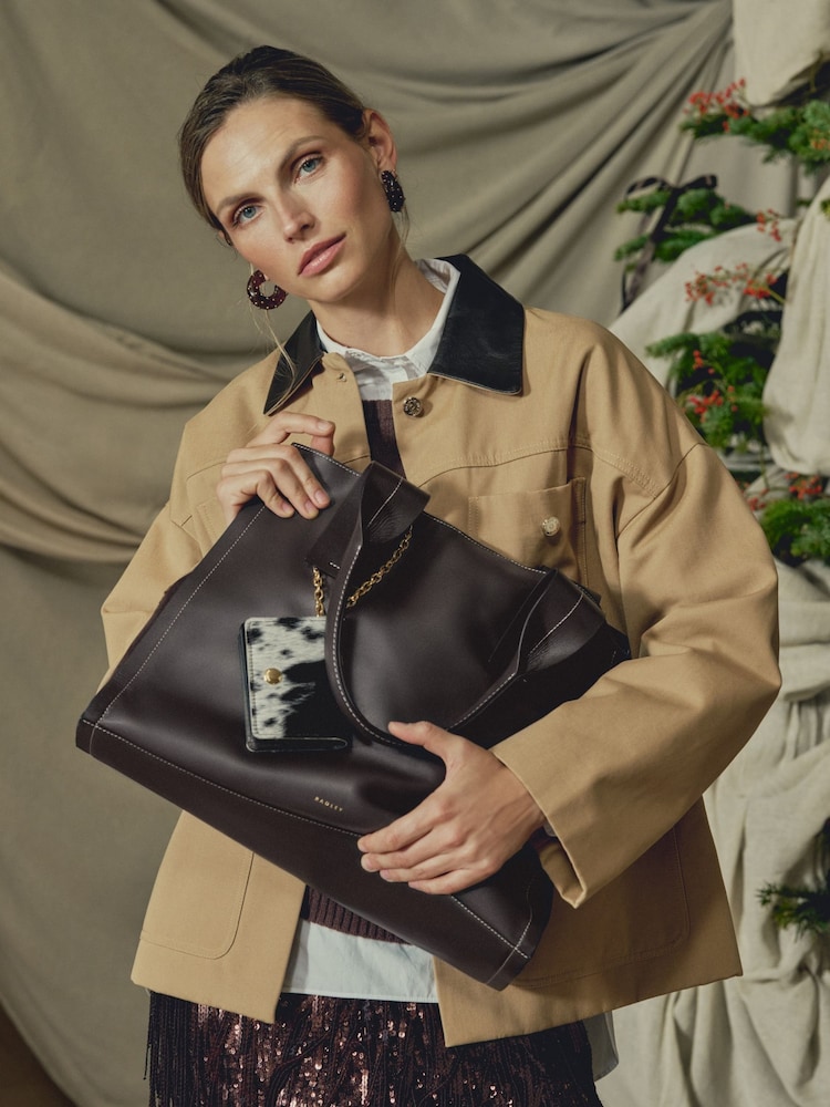 بني - Radley The Strand Shoulder Bag - صورة 1 من 4 بني - Radley The Strand Shoulder Bag - صورة 1 من 4