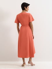 فستان ملفوف تصميم Julissa من Phase Eight - Image 2 of 7