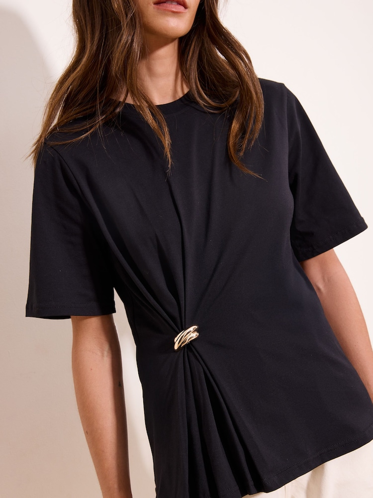 Lipsy Black Hardware Detail Cinched T-Shirt - Image 2 of 4