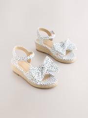 ホワイト ハートプリント - リボン付き ウェッジサンダル - 画像 1 / 5