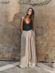 The Set 2 Pack Pleasted Front Wide Leg Trousers With Linen Navy Blue/Cream - Image 3 of 6