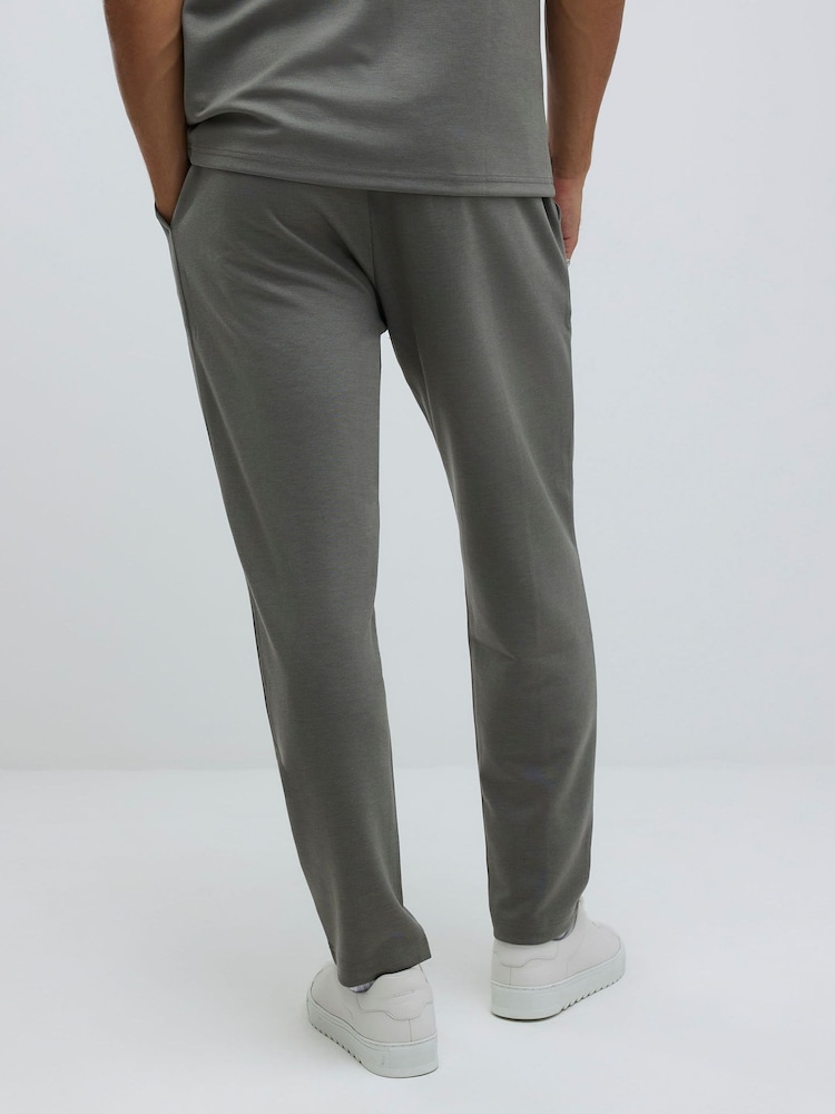 River Island Green Slim Fit Interlock Joggers - Image 4 of 4