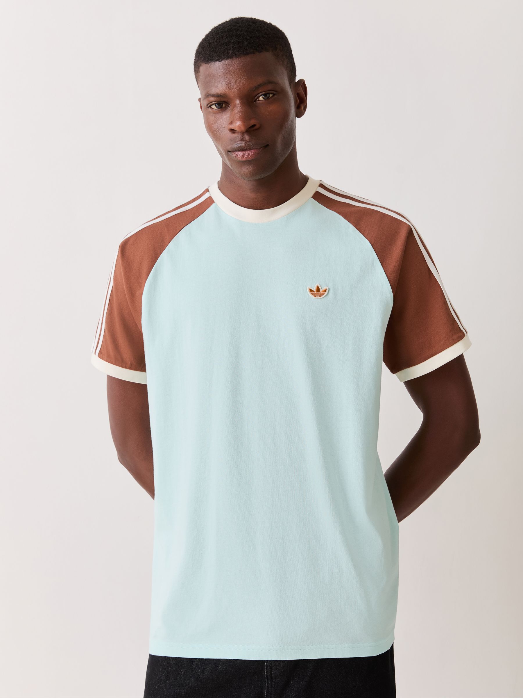 Next：日本 adidas Originals スリーストライプス Tシャツ from Next Japan
