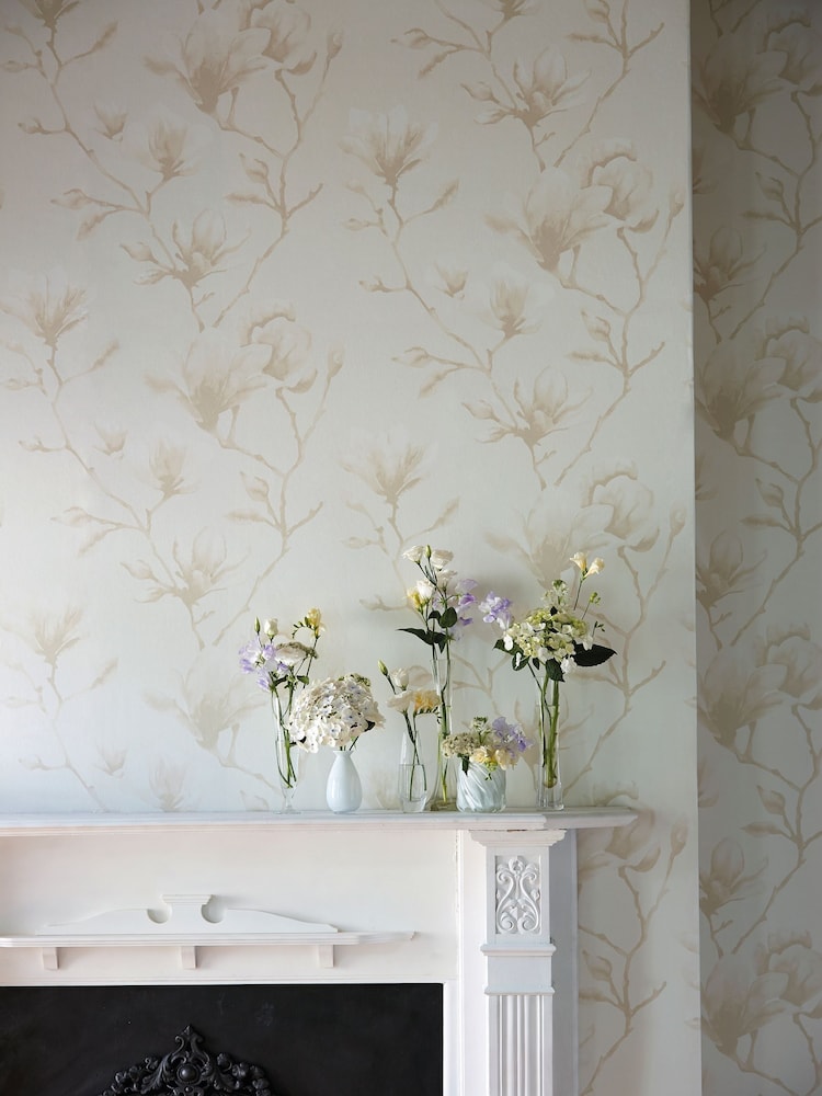 Harlequin PearlPearl Lotus Wide Width Purity Edit 10M Wallpaper - Image 2 of 3