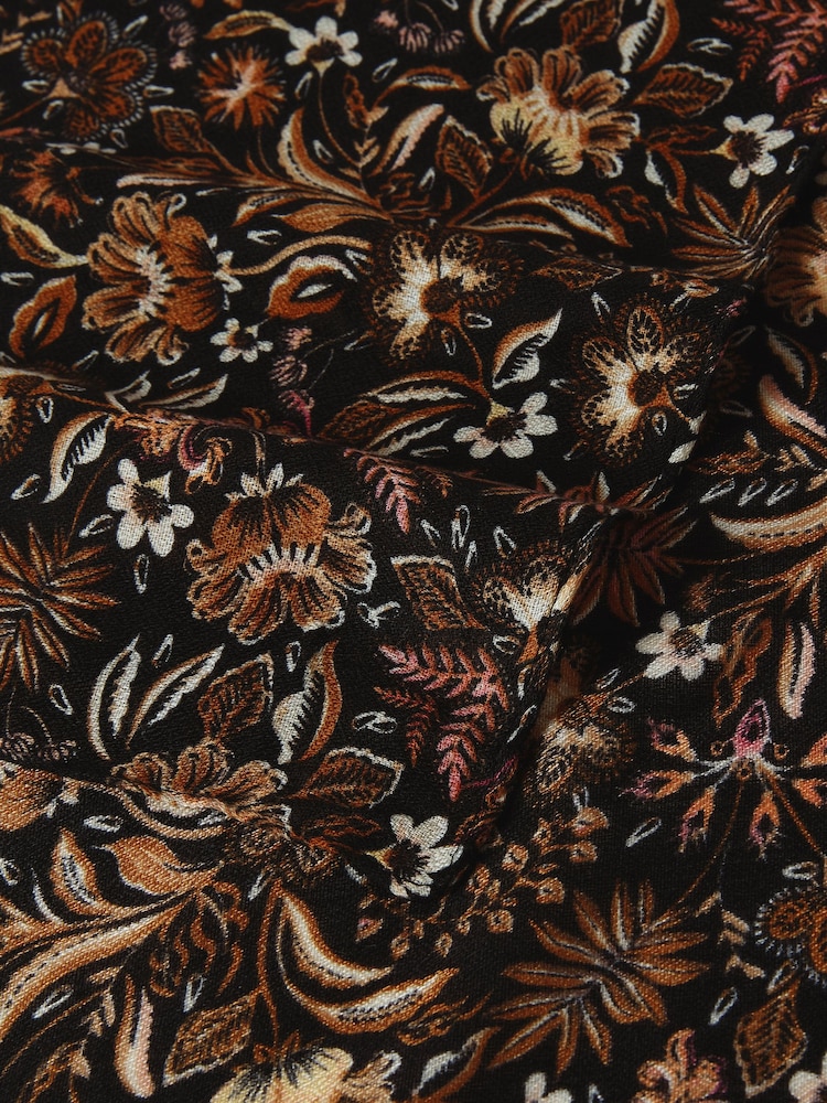 Osprey London The Woodland Boxed Black Scarf - Image 5 of 5 Osprey London The Woodland Boxed Black Scarf - Image 5 of 5