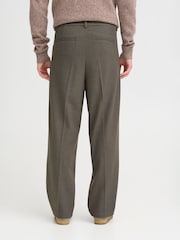 Casual Friday Green Cfgrant Relaxed Fit Pleated Trousers - Image 2 of 8