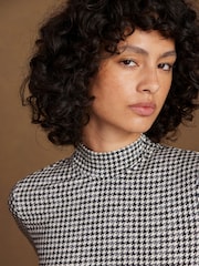 Grau - Ro&Zo Houndstooth Dropped Waist Jersey Dress - Bild 3 von 5