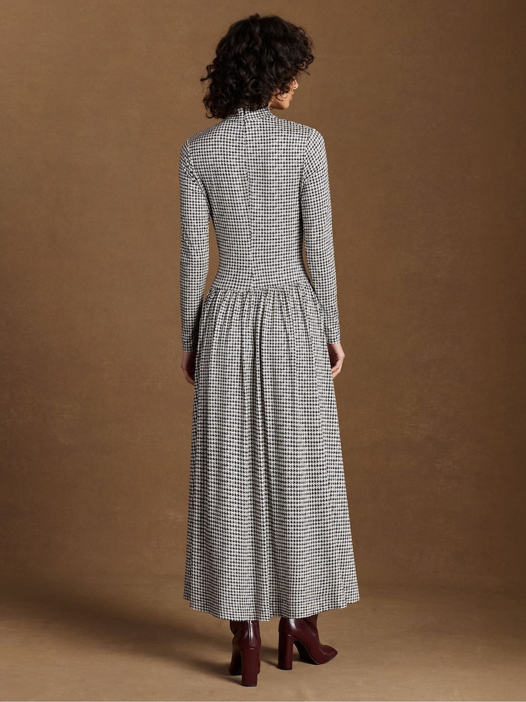 Ro&Zo Grey Houndstooth Dropped Waist Jersey Dress - Image 5 of 5 Ro&Zo Grey Houndstooth Dropped Waist Jersey Dress - Image 5 of 5