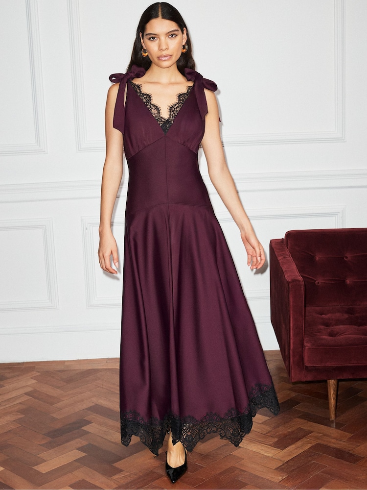 Ro&Zo Red Petite Bronte Lace Trim Detail Dress - Image 1 of 6