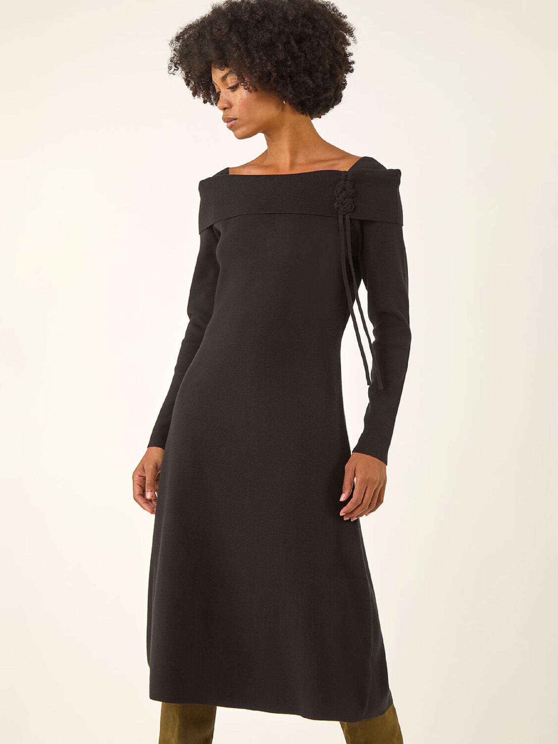 Roman Women's Black Floral Bardot Knit Midi Dress - Image 4